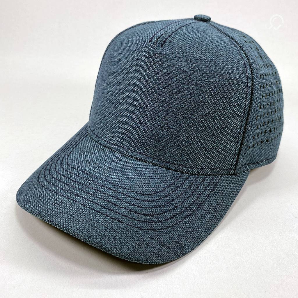 Gorra Calidad Premium, visera curva, malla corte laser LCOGC009