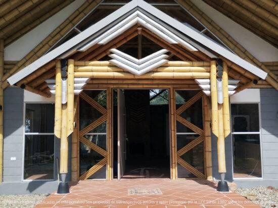 La Gran Cabaña loconsigues.online Grampines de guadua: la solución sostenible para tus construcciones. Personaliza tu diseño modular o pre fabricado y obtén un producto único.